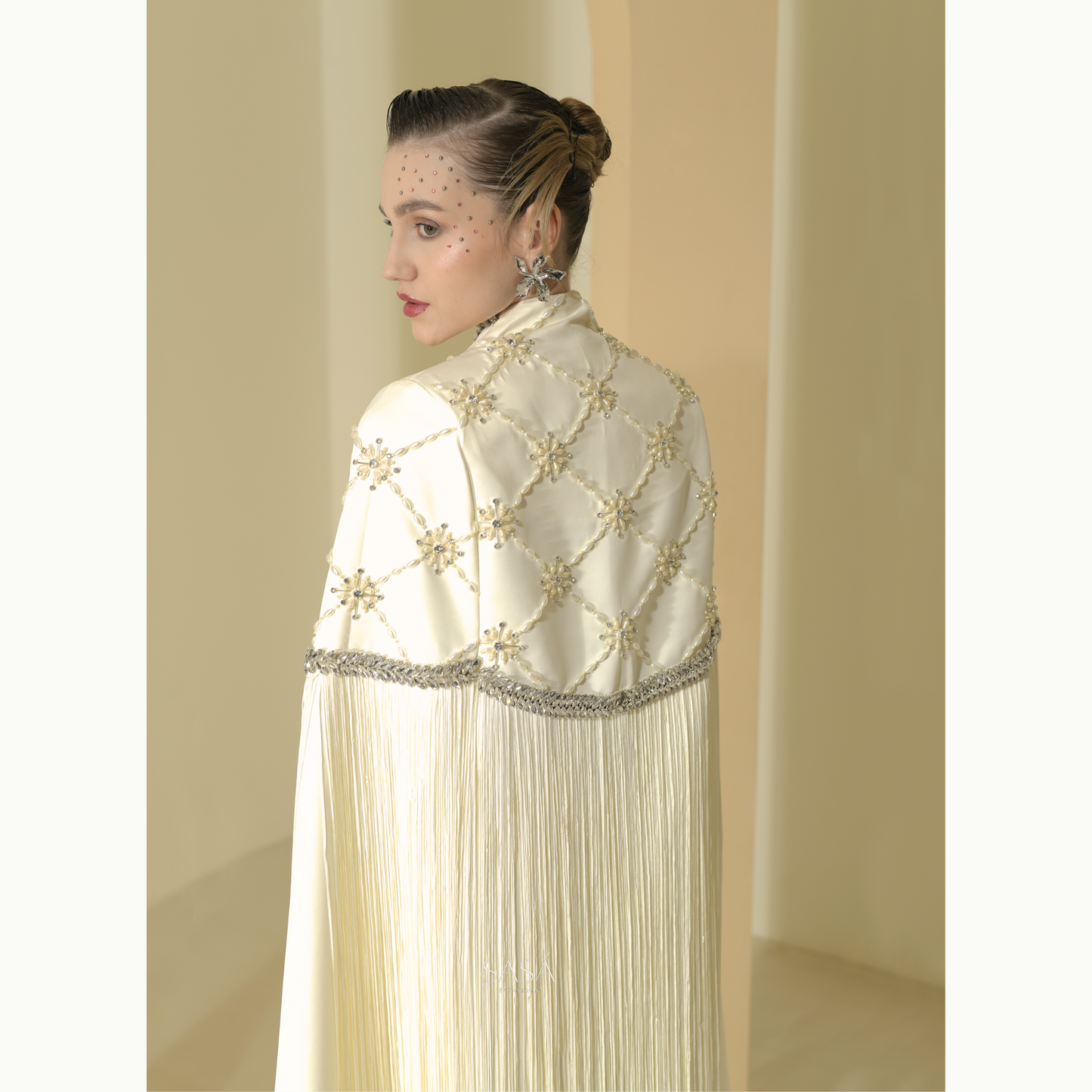 Alzena cape
