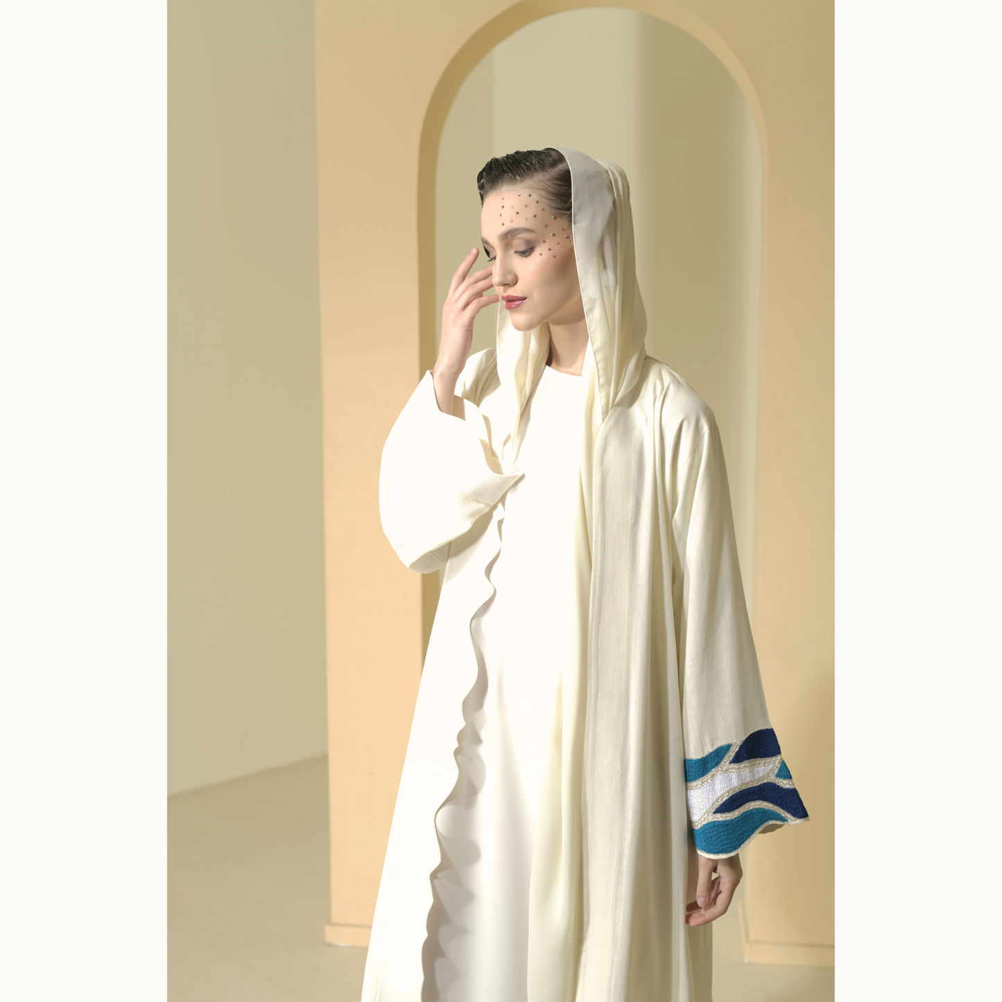 Ada Linen Abaya