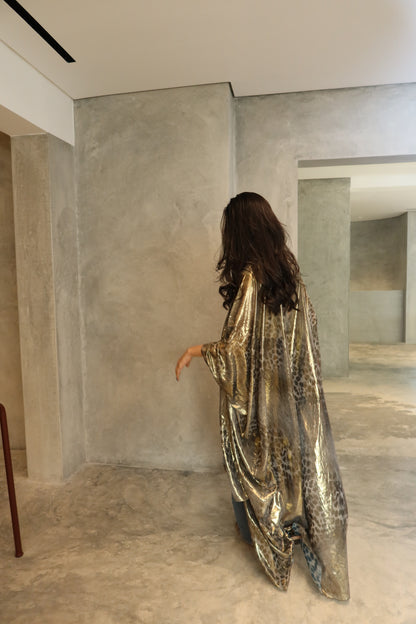 Lustre- Reversible abaya animal print